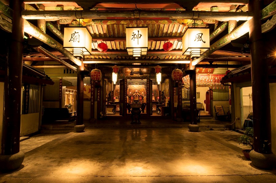 點亮計畫：台南風神廟，2013。（中強光電文化藝術基金會提供）