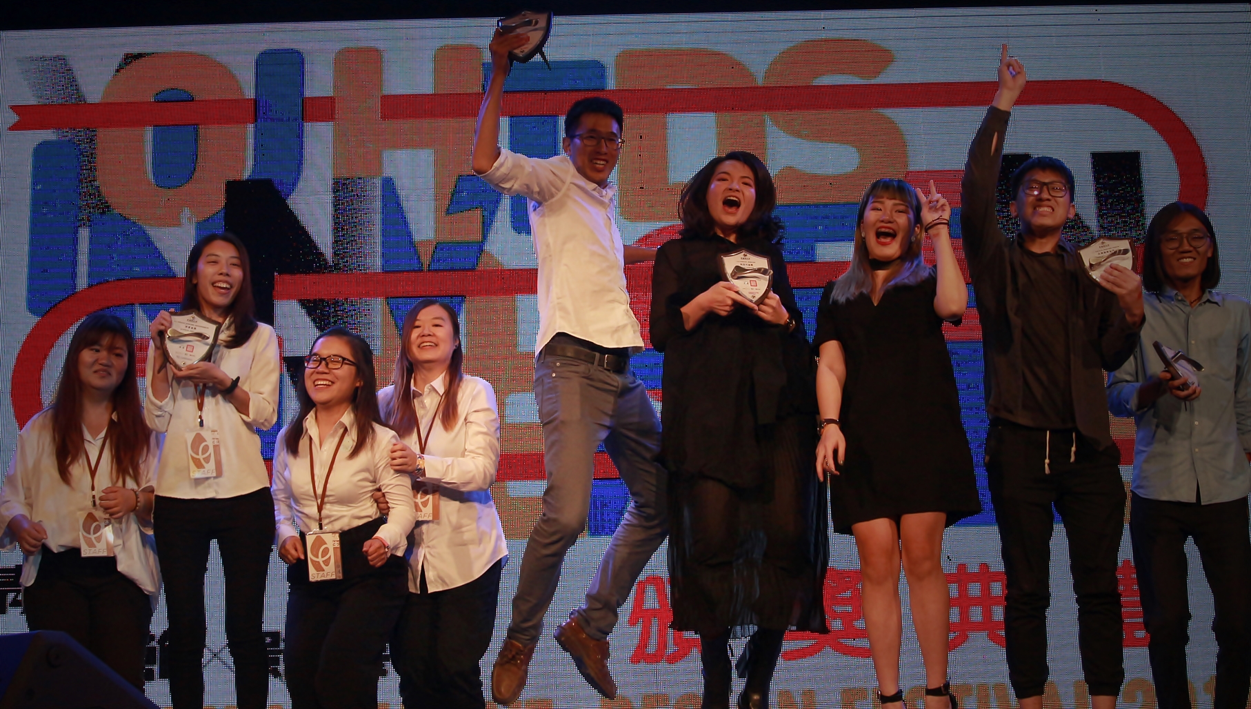 駁二青春設計節獎項由台灣福興贊助，並以鎖做為獎牌設計。