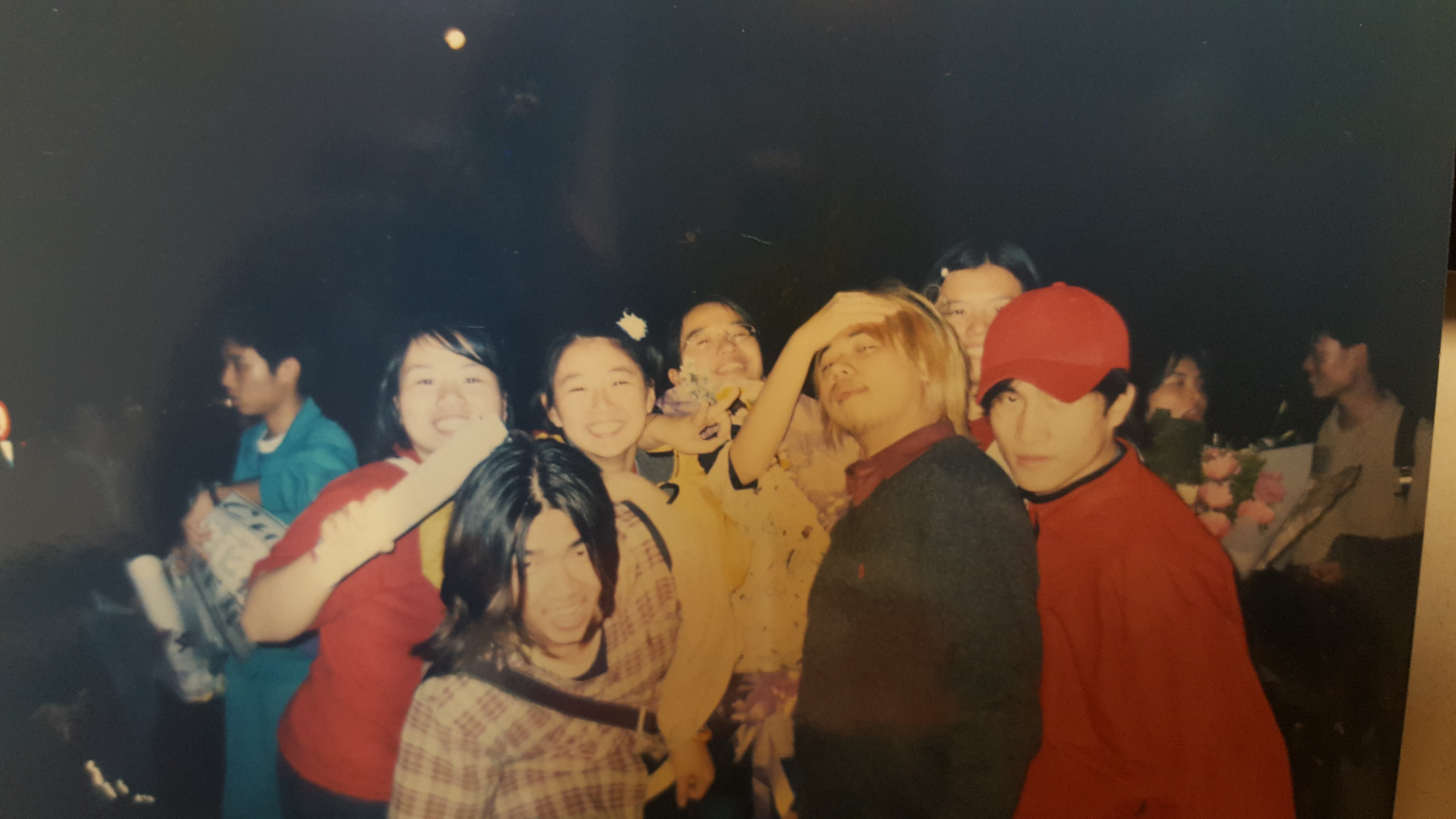 余浩瑋初次踏入劇場的時期。