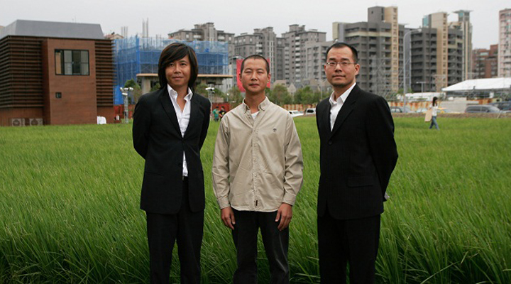 【忠泰建設 X 藝術】媒人、推手、跨界合作的魔法師──專訪胡氏藝術負責人胡朝聖