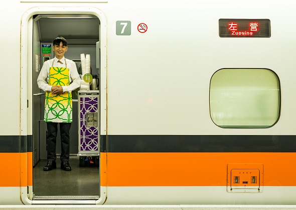 台灣高鐵藝術元年